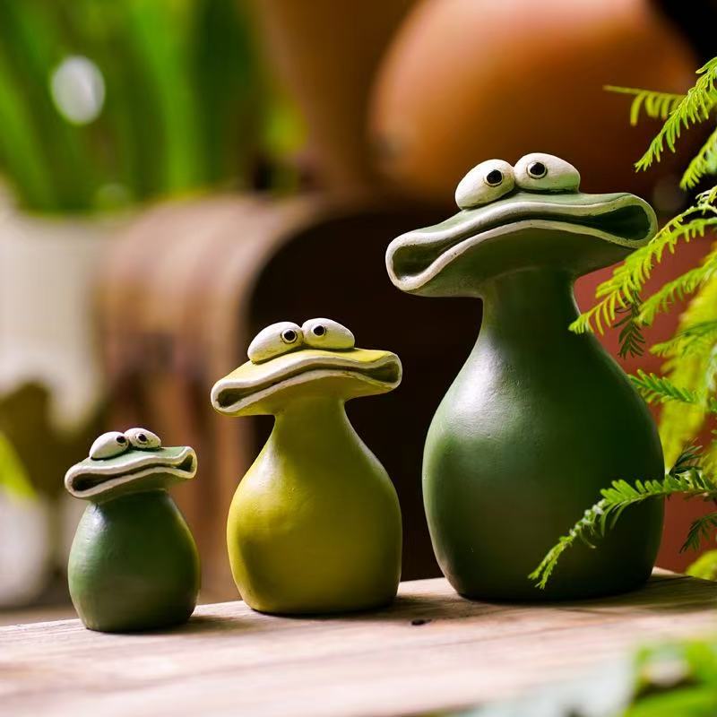 Cute-ugly Big Mouth Frog Figurine, Healing Resin Desktop Decoration, Garden Balcony Landscape Set