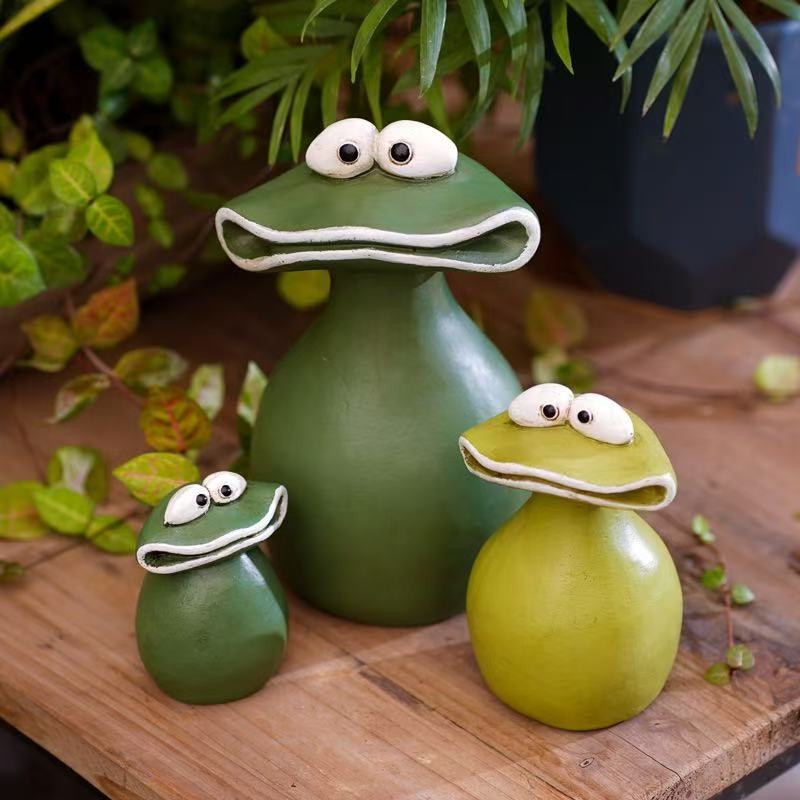 Cute-ugly Big Mouth Frog Figurine, Healing Resin Desktop Decoration, Garden Balcony Landscape Set